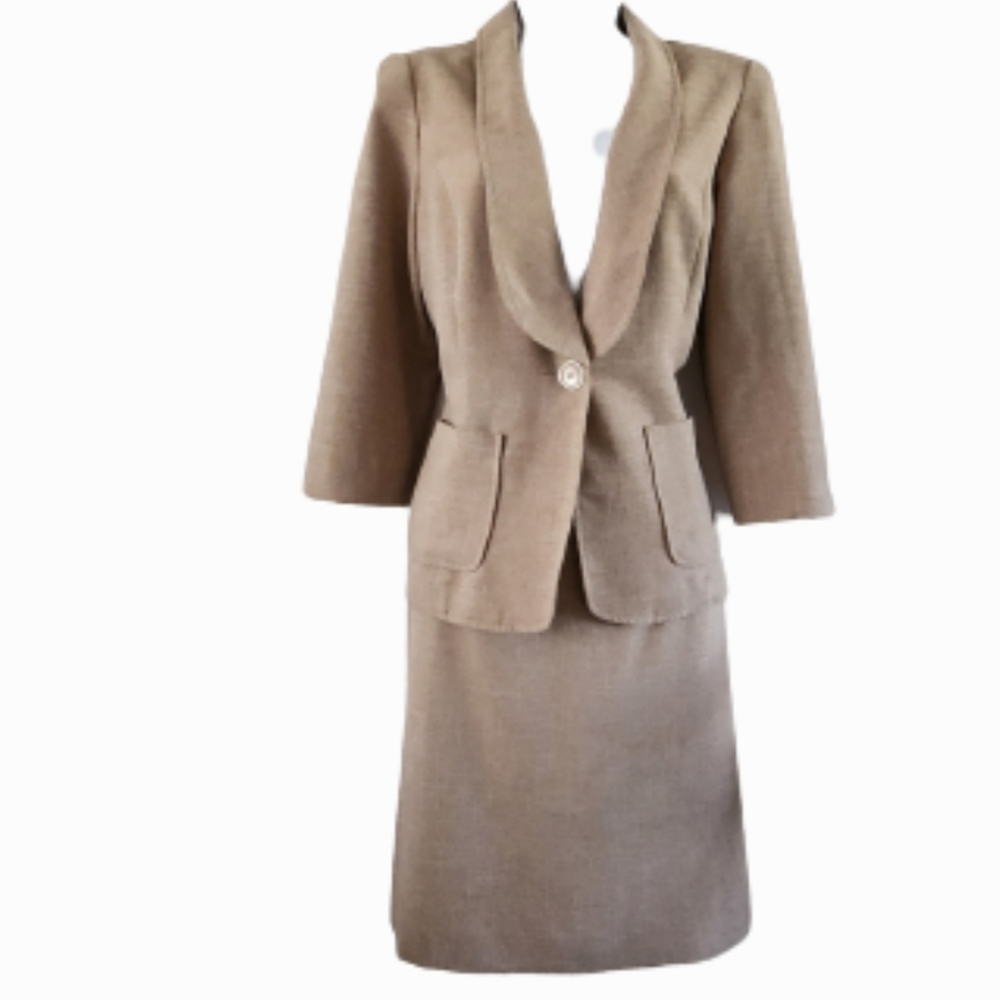 Jemma Set of two- Jacket and Skirt